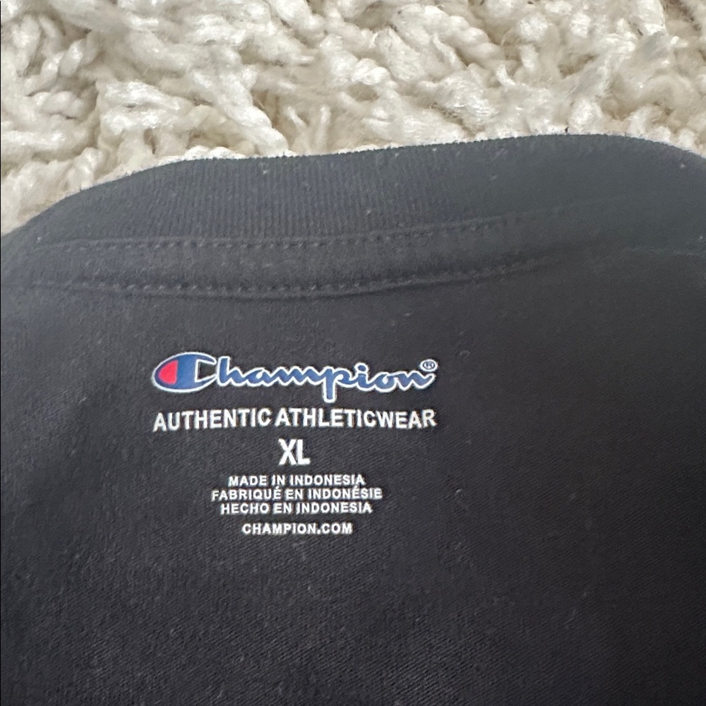 Champion Short Sleeve Shirt Black - Picture 6 of 7